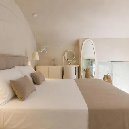 Sant By Brad Santorini Daire Gjilek
